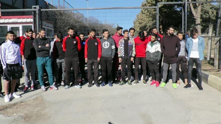 Gaziantepsporda kadro dışı kalan futbolculara destek