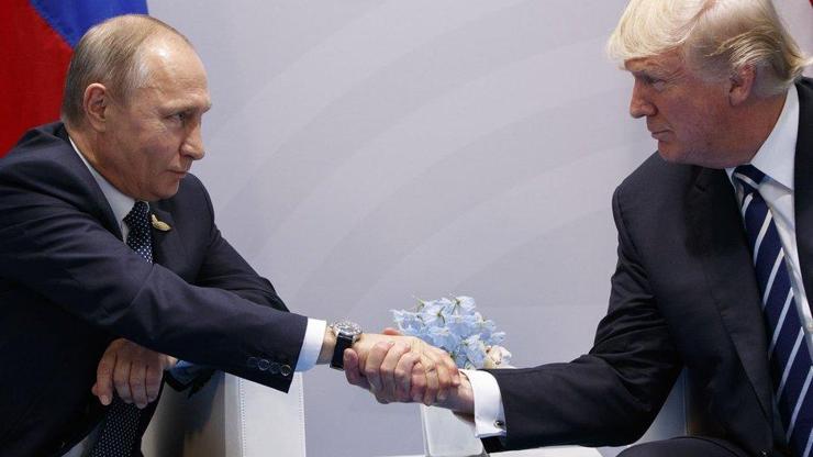 Trump ve Putin arasında sürpriz görüşme