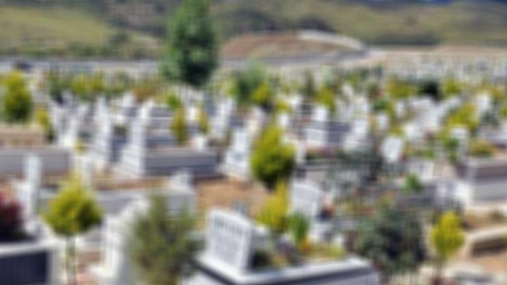 Diyarbakırda kan donduran olay Mezarlıkta kanlı poşet içinde bulundu