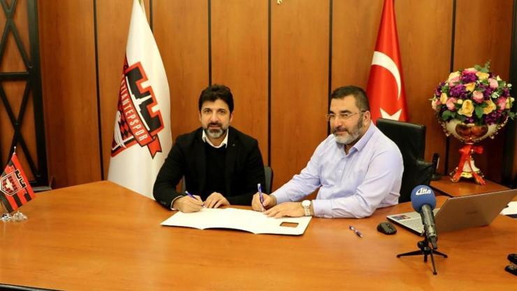 Gaziantepspor Oktay Derelioğluyla sözleşme imzaladı