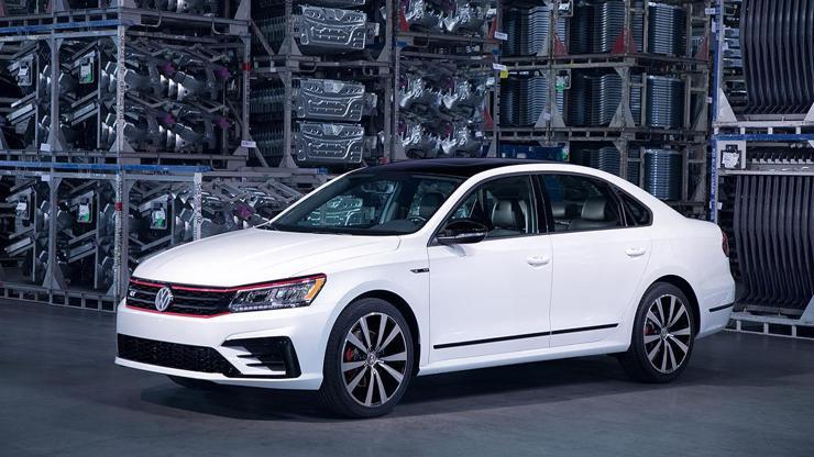 VW Passat GT geliyor