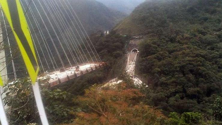 Kolombiyada köprü inşaatında facia