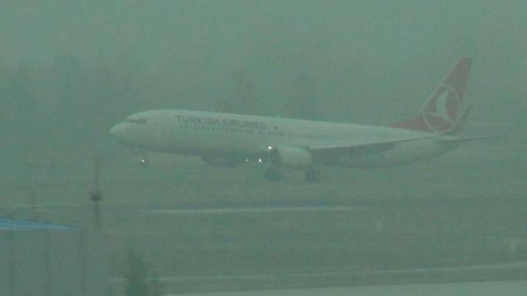 Erzurum uçuşlarına sis engeli, seferler iptal edildi