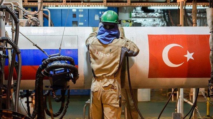 Gazprom: Türk Akımının deniz kısmındaki ikinci kolun inşası için Ankaradan izin alındı