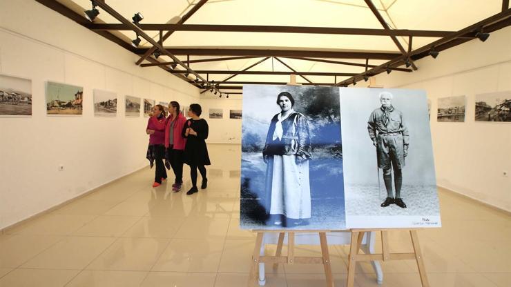 Eski Karşıyaka fotoğrafları Anılarda Karşıyaka sergisinde