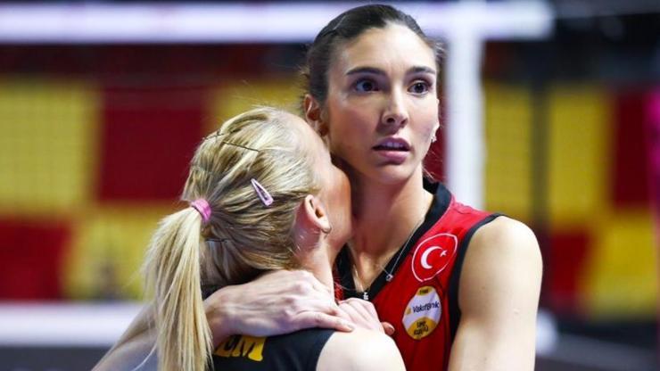 VakıfBank set vermeden kazandı