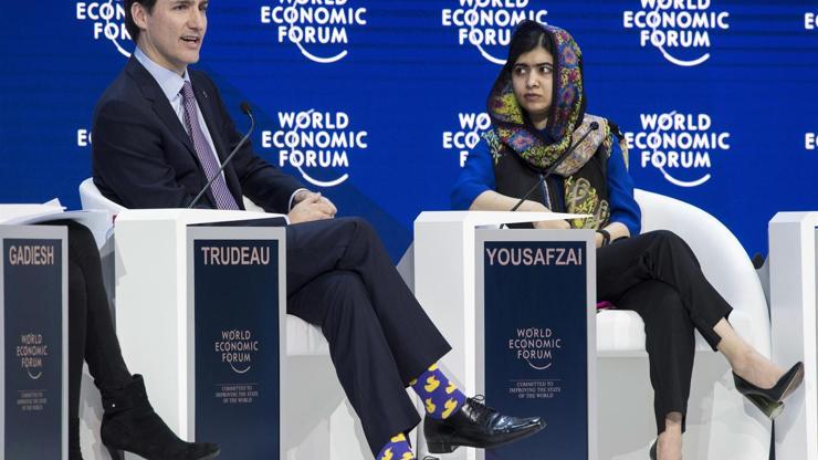 Davosa Justin Trudeaunun çorapları damga vurdu