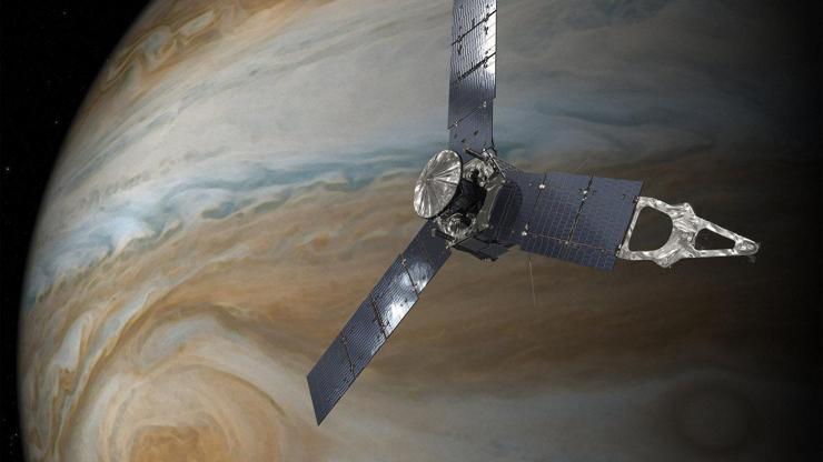 Jüpiterin yörüngesinde gezen Junodan iki yeni fotoğraf