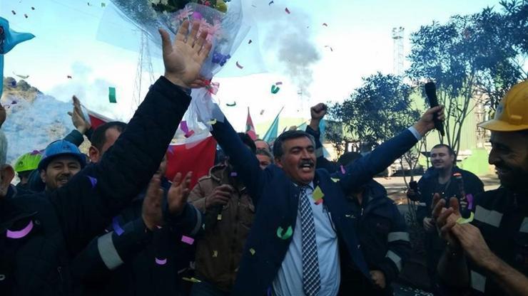 Çanakkalede metal işçileri zammı konfeti patlatarak kutladı