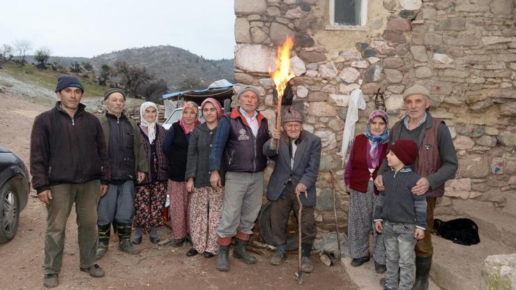 Bu mahallede 100 yıldır elektrik yok