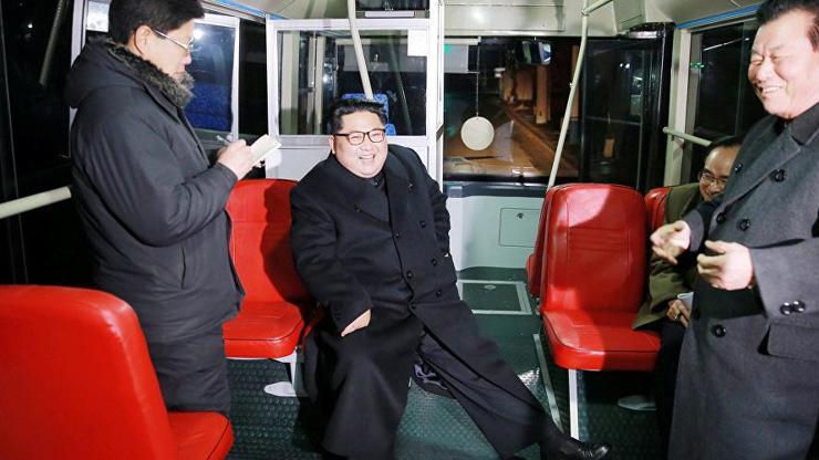 Kuzey Kore lideri Kim’den gece gezmesi