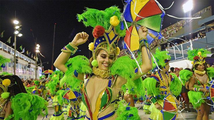Rio Karnavalı coşkusu sürüyor