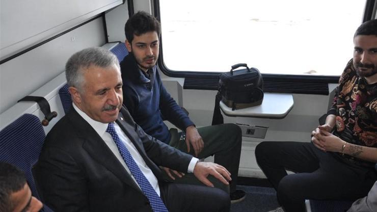 Ulaştırma Bakanı Ahmet Arslan da Sarıkamışa Doğu Ekspresiyle gitti