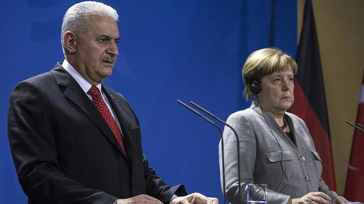 Son dakika... Angela Merkel ve Başbakan Yıldırımdan ortak açıklama