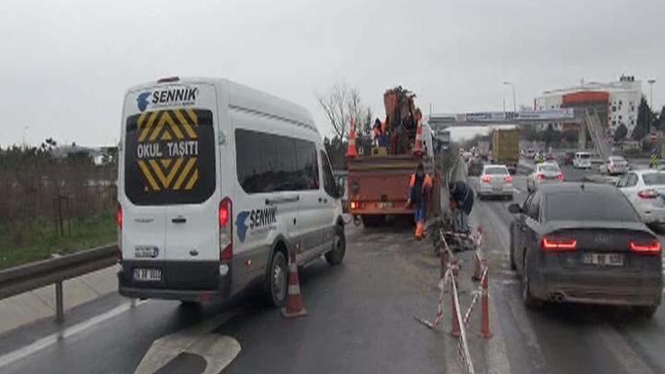 İstanbulda engelli öğrencileri taşıyan servis kaza yaptı