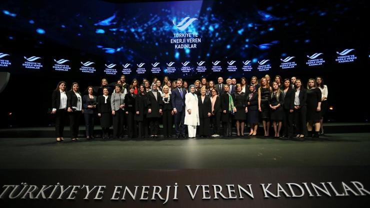 Türkiyeye Enerji Veren Kadınlar ödüllendirildi