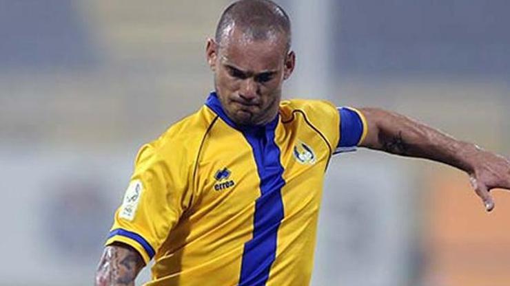 Sneijder attı, El-Gharafa kazandı