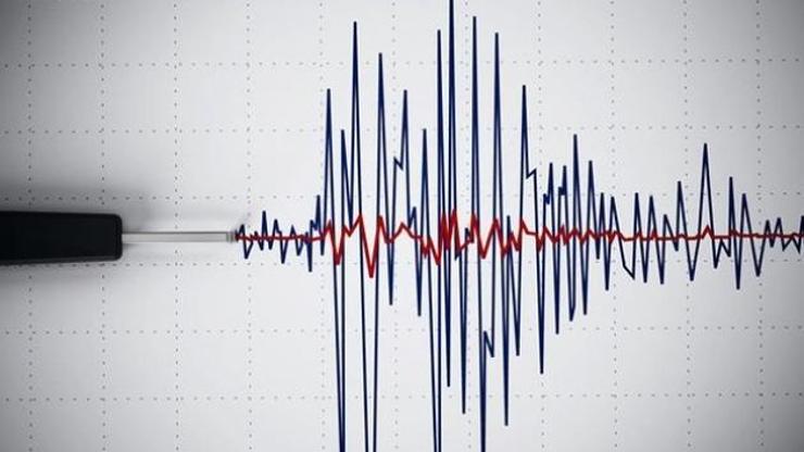 İranda 4,9 büyüklüğünde deprem