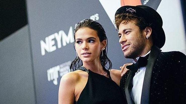 Neymar ile Bruna Marquezine evleniyor
