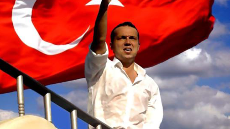 AİHM, Erdoğana hakaret suçlaması ile ceza alan Cem Uzanı haklı buldu