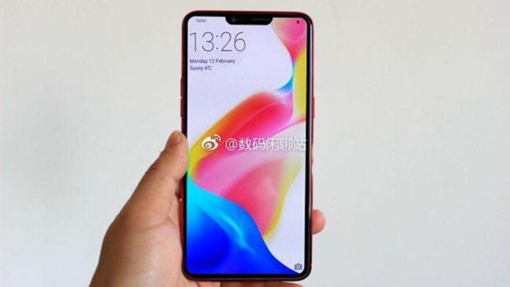 OnePlus 6 da çentikli telefonlar arasına dahil oluyor