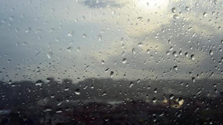 Hava durumu İstanbul, Antalya, İzmir: Yağmur ve dolu yağdı, hortum çıktı