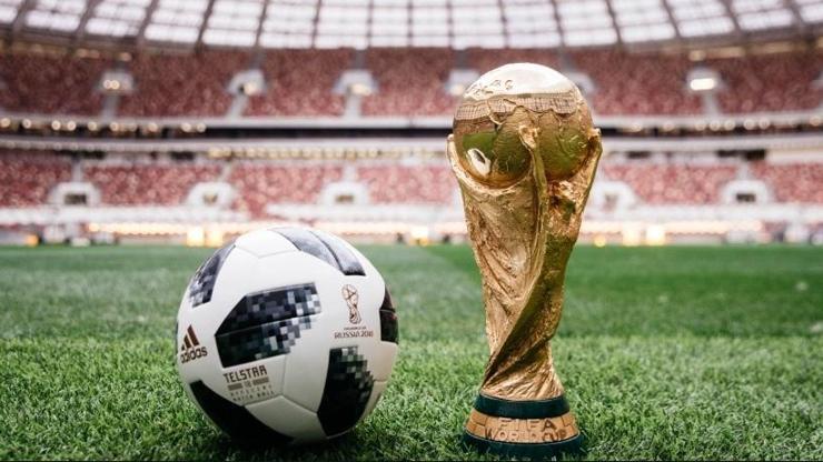 2018 FIFA Dünya Kupasına özel akıllı saat