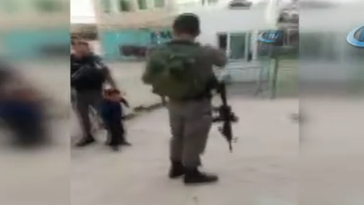 İsrail askerleri, 3 yaşındaki çocuğu alıkoydu