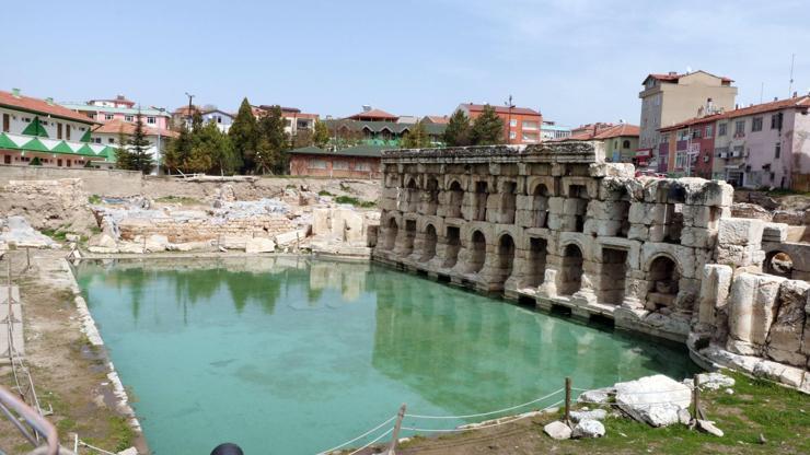 Yozgattaki Basilica Therma Roma Hamamının şifalı suyu 2 bin yıldır akıyor