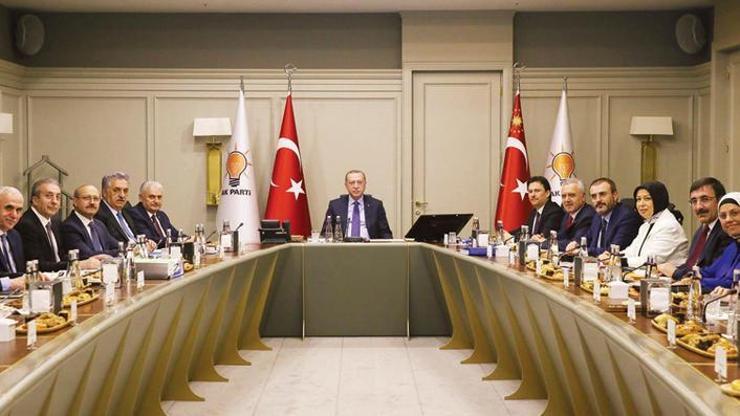 Cumhurbaşkanı Erdoğandan faiz tepkisi: Arkamdan iş çevirdiler