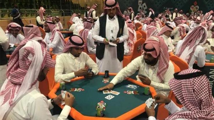 İskambil turnuvası Suudi Arabistanı karıştırdı