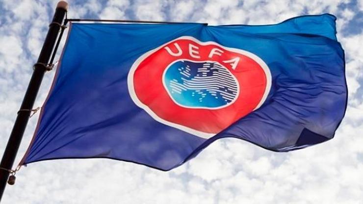 UEFAdan iki Türk hakeme görev