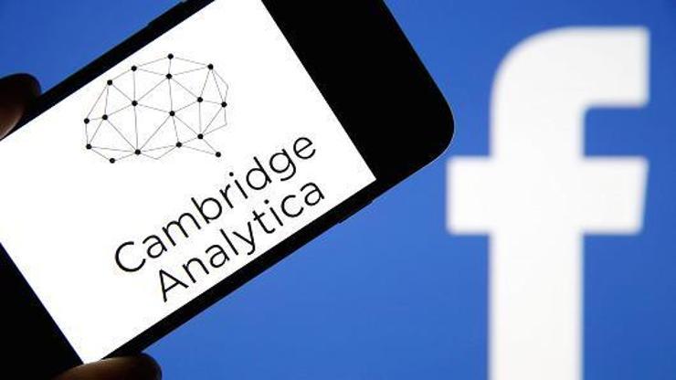 Milyonlarca kişinin verilerini kullanan Cambridge Analyticanın CEOsu ikinci kez görevden alındı