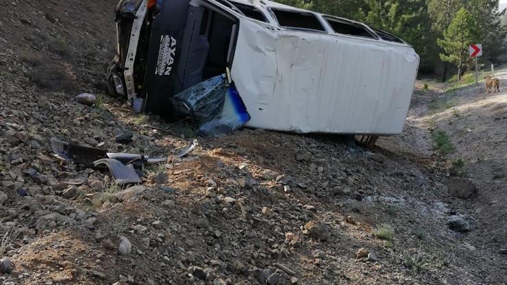 Maden işçilerini taşıyan servisi devrildi: 2’si ağır, 10 yaralı