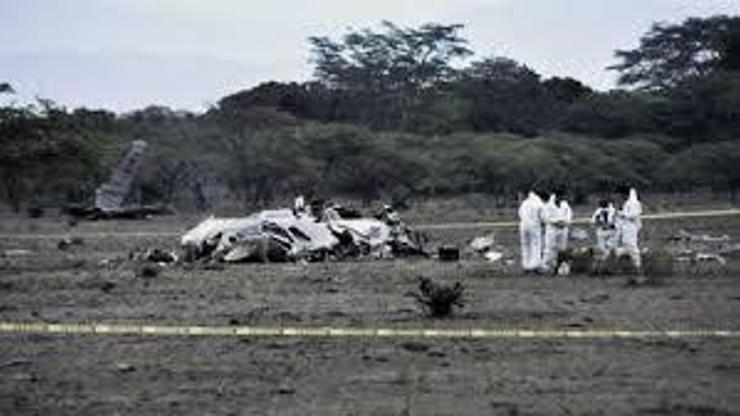 Kolombiyada bir askeri uçak düştü
