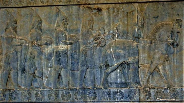 Tarihte Türklerin resmedildiği ilk figürler Persepoliste bulundu