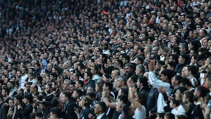 Beşiktaşlı taraftarlar yönetime Twitterdan çağrı yaptı