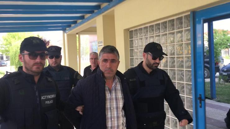 Yunanistan, mahkemenin serbest bıraktığı kepçe operatörünü tutuyor