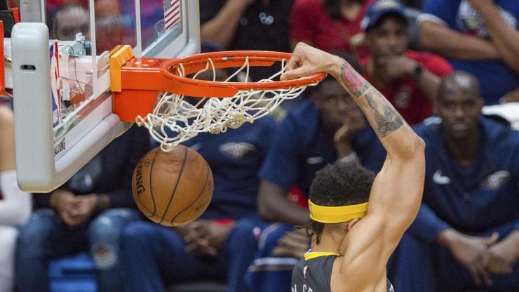 Warriors ve Rockets konferans finaline yaklaştı
