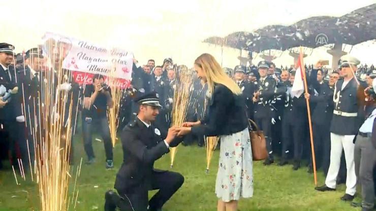Polis Akademisinde evlilik sürprizi