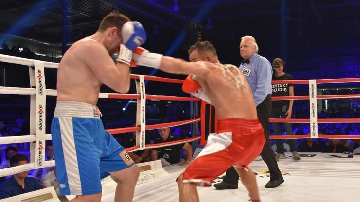 Türk boksör altın kemeri kazandı