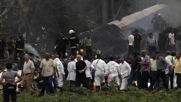 Kübada uçak kazası: 113 kişiden sadece 3 kişi kurtuldu