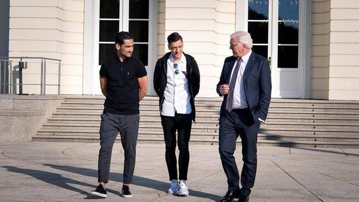 Mesut Özil ve İlkay Gündoğan Almanya Cumhurbaşkanını ziyaret etti