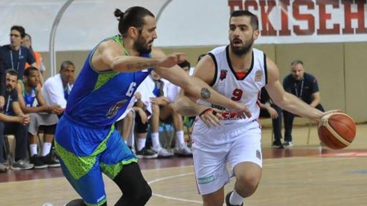 TOFAŞ 2-0 yaptı, yarı finale yükseldi