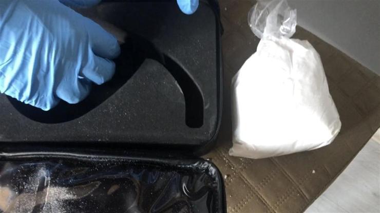 Günlük kiralanan evden 500 bin liralık kokain çıktı