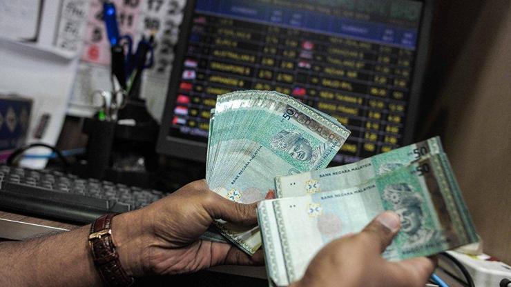 Malezyalılar ülke borcunu ödemek için bir günde 1.76 milyon dolar topladı