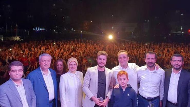 Mehmet Ağarın oğlu Tolga Ağar Elazığda Mustafa Ceceli konseriyle Seçmenlerini buluşturdu