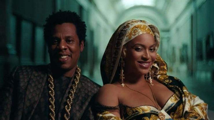 Beyonce ve Jay-Z sürpriz albüm çıkarttı