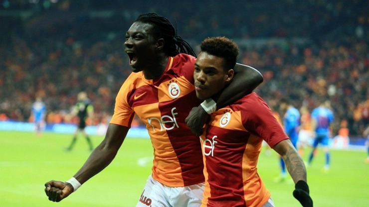 Galatasarayın yıldızından bomba karar: Kalıyor