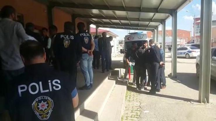 Erzurumda sandık başında kan davası kavgası: 2 ölü, 3 yaralı